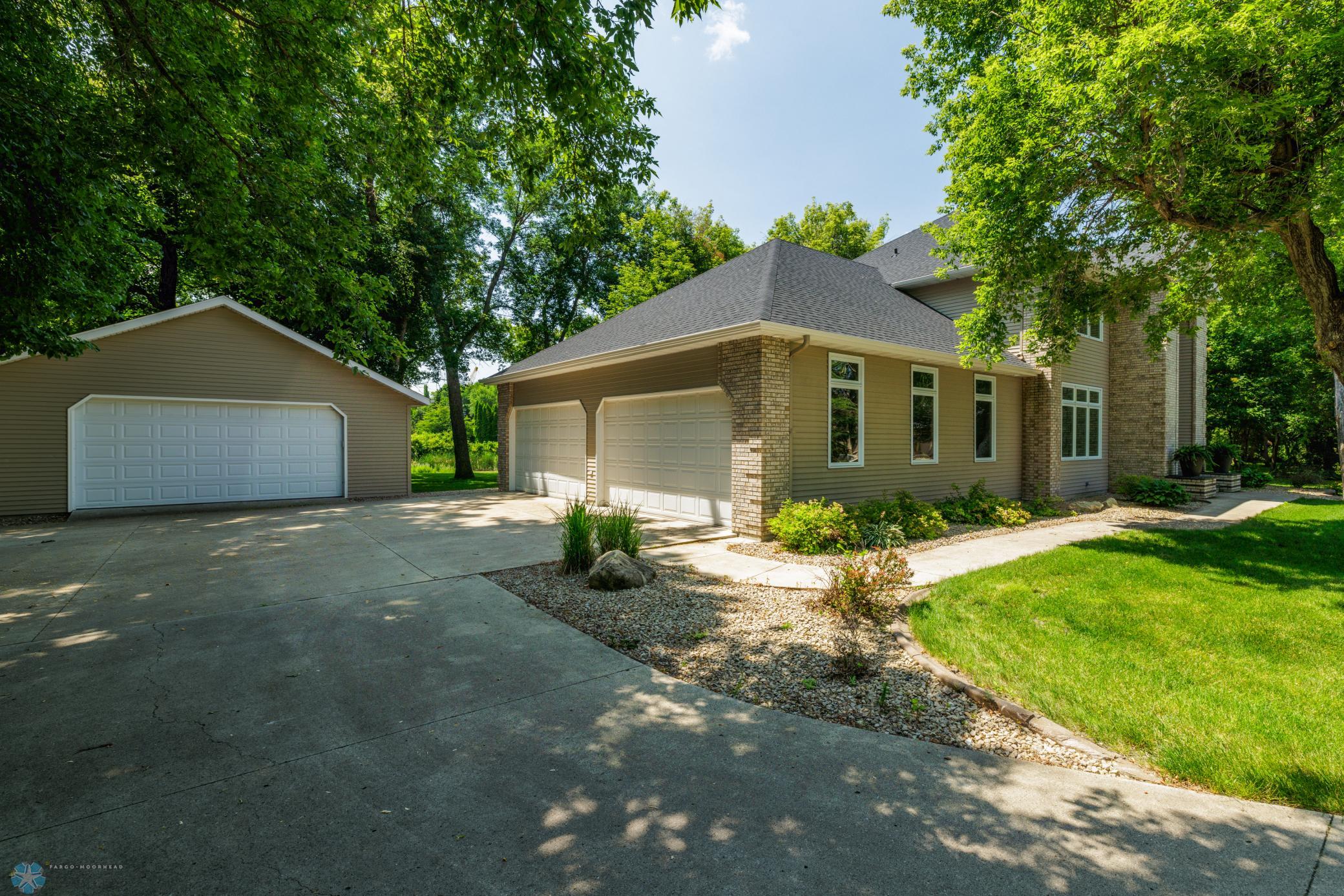 Detached and Attached Garages