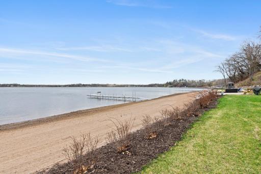 100% VIEW: no homes across the lake to interrupt your 'vacation' landscape