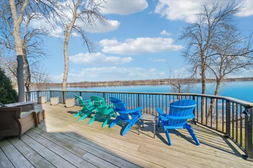 5690 Fairlawn Shores Trail SE, Prior Lake, MN 55372