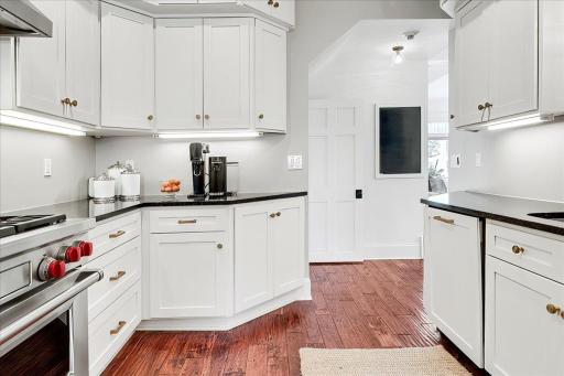 Black countertops offer a sharp and stylish contrast
