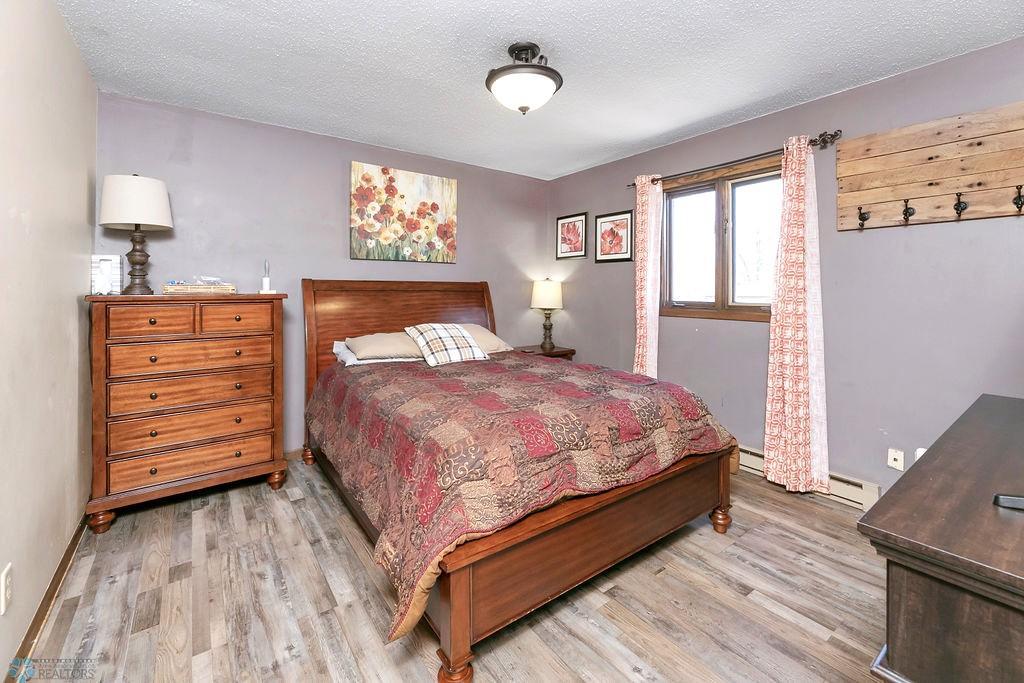 Bedroom 1.JPG