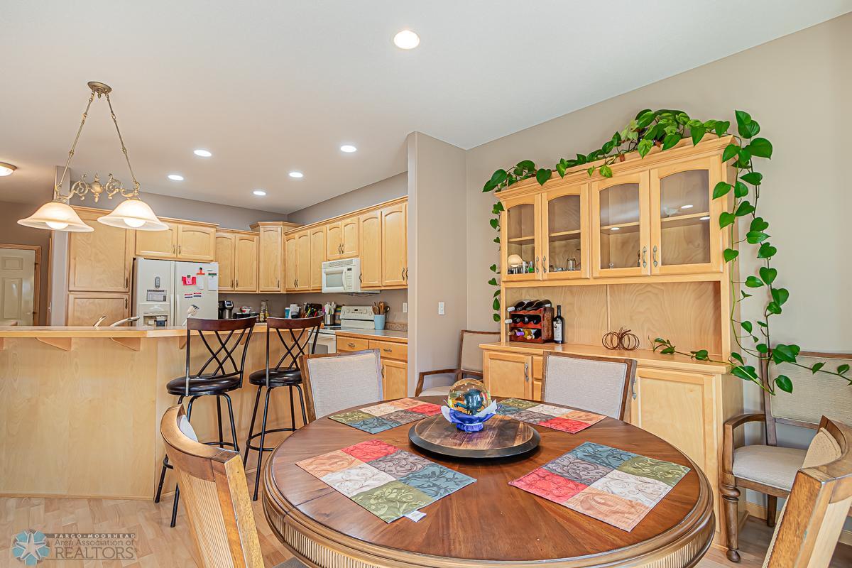 Dining with Built-in