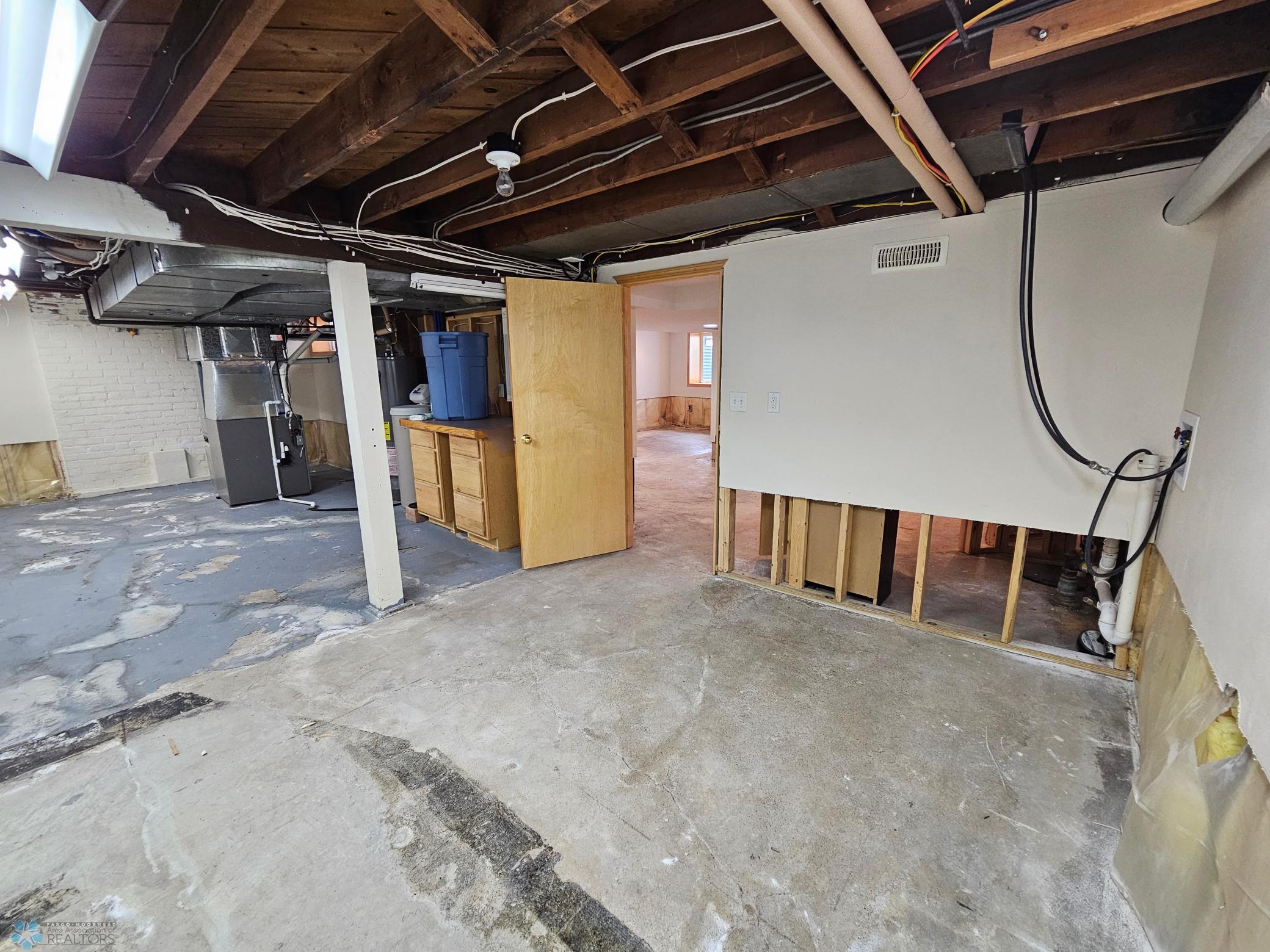 Basement utility/laundry