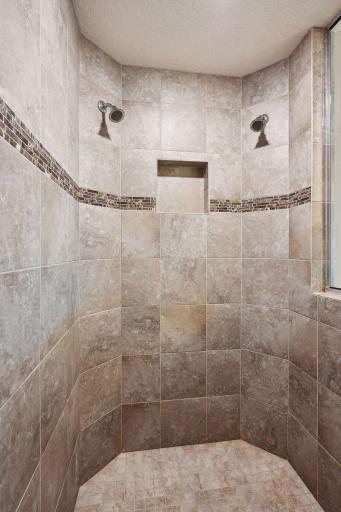 Double walk in shower