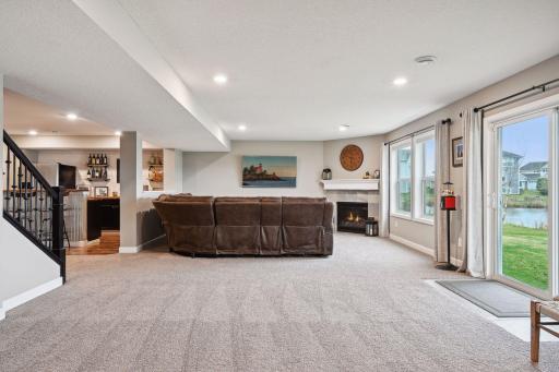 Walk out lower level with full bar, 5th bd/exercise room