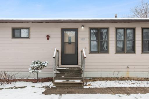 2117 Foothill Trail S, Shakopee, MN 55379