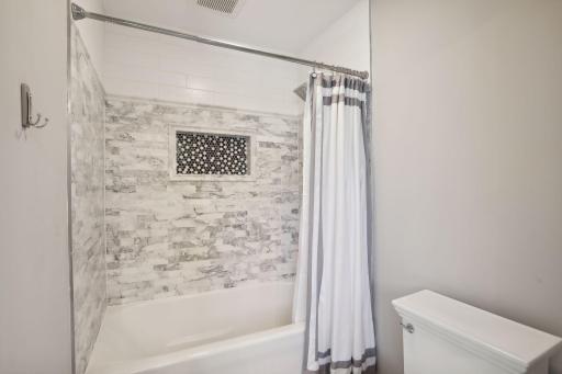 715 Niagara Lane N, Plymouth, MN 55447