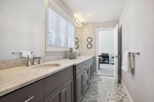 715 Niagara Lane N, Plymouth, MN 55447