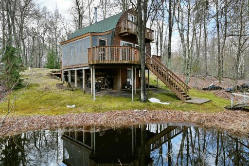 The guest cabin is a self contained home with a kitchen, bathroom and laundry.