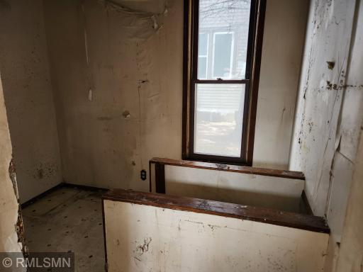 Photo for 112 Sycamore Street E, Saint Paul, MN 55117 - Listing #6513386 112 Sycamore Street E, Saint Paul, MN 55117