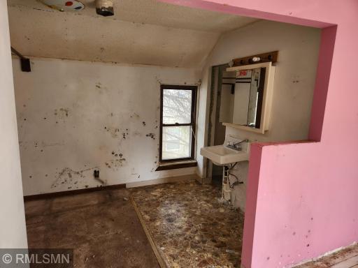 Photo for 112 Sycamore Street E, Saint Paul, MN 55117 - Listing #6513386 112 Sycamore Street E, Saint Paul, MN 55117