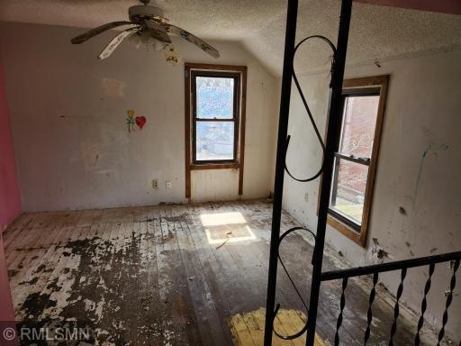 Photo for 112 Sycamore Street E, Saint Paul, MN 55117 - Listing #6513386 112 Sycamore Street E, Saint Paul, MN 55117