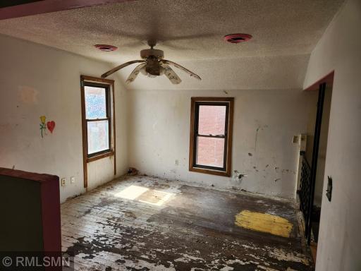 Photo for 112 Sycamore Street E, Saint Paul, MN 55117 - Listing #6513386 112 Sycamore Street E, Saint Paul, MN 55117