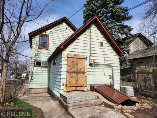 Photo for 112 Sycamore Street E, Saint Paul, MN 55117 - Listing #6513386 112 Sycamore Street E, Saint Paul, MN 55117