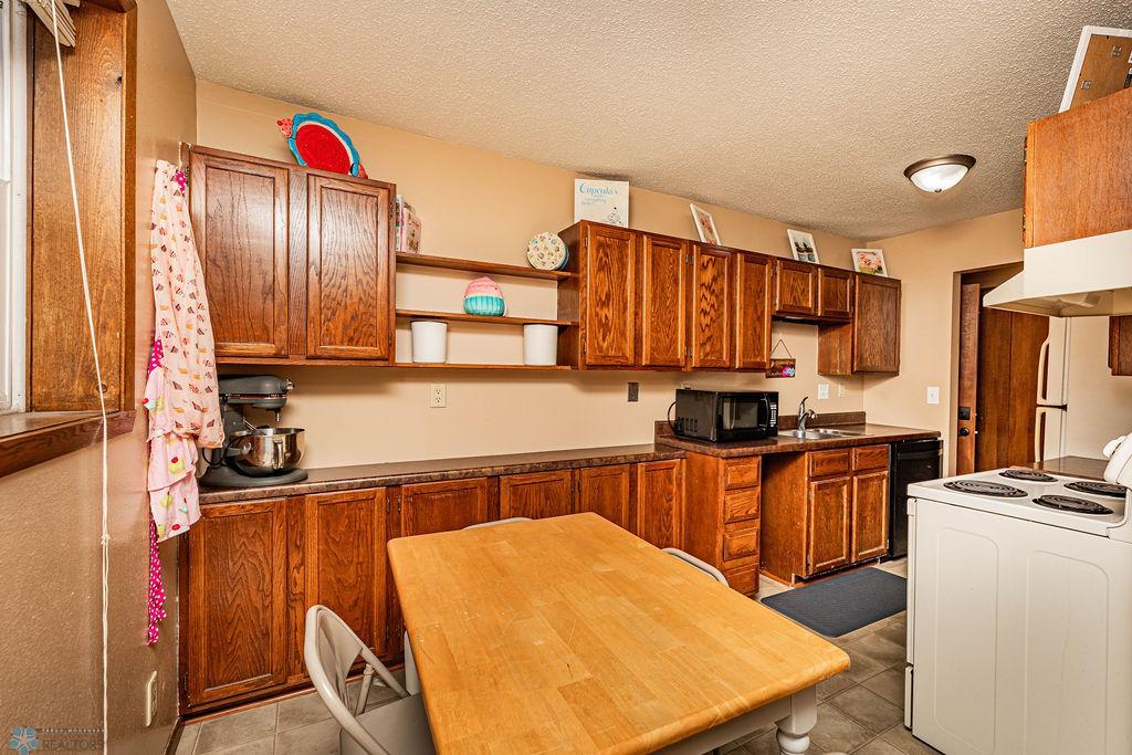 Lower Level Kitchen/Dining