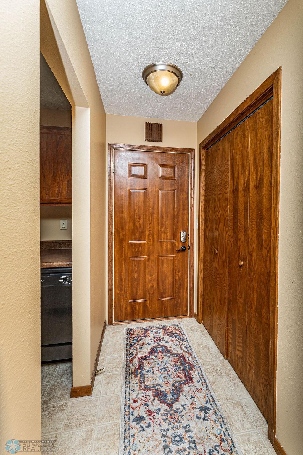 Upper Level Entry