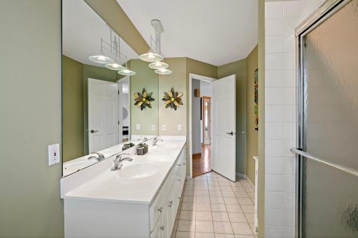 7934 Ithaca Lane N, Maple Grove, MN 55311