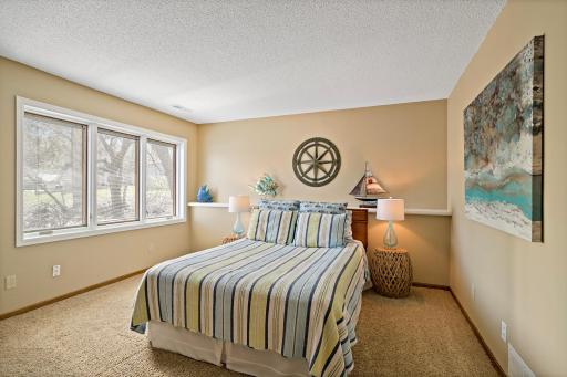 7934 Ithaca Lane N, Maple Grove, MN 55311