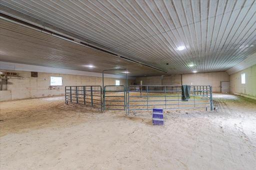 Please note the round pen in the indoor riding arena are not staying with the property. The arena also has 2 box stalls and a wash bay.