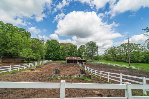 Run-in shelters, located very close to the barn/stable and indoor riding arena.