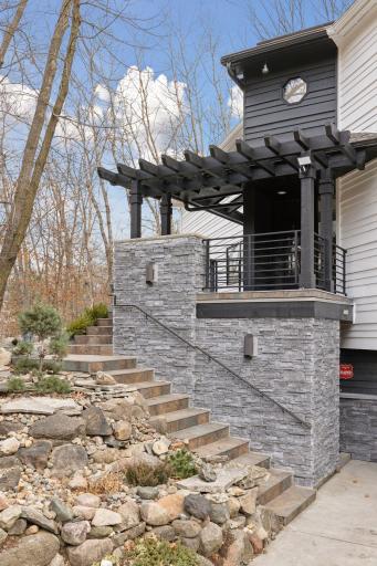 2316 Totem Trail, Minnetonka, MN 55305