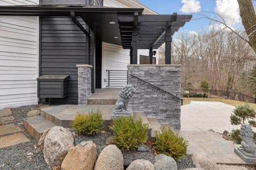 2316 Totem Trail, Minnetonka, MN 55305