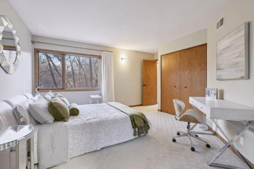 2316 Totem Trail, Minnetonka, MN 55305