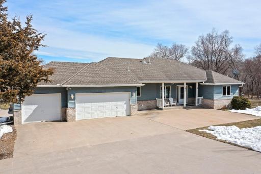 1257 60th Street NE, Buffalo, MN 55313