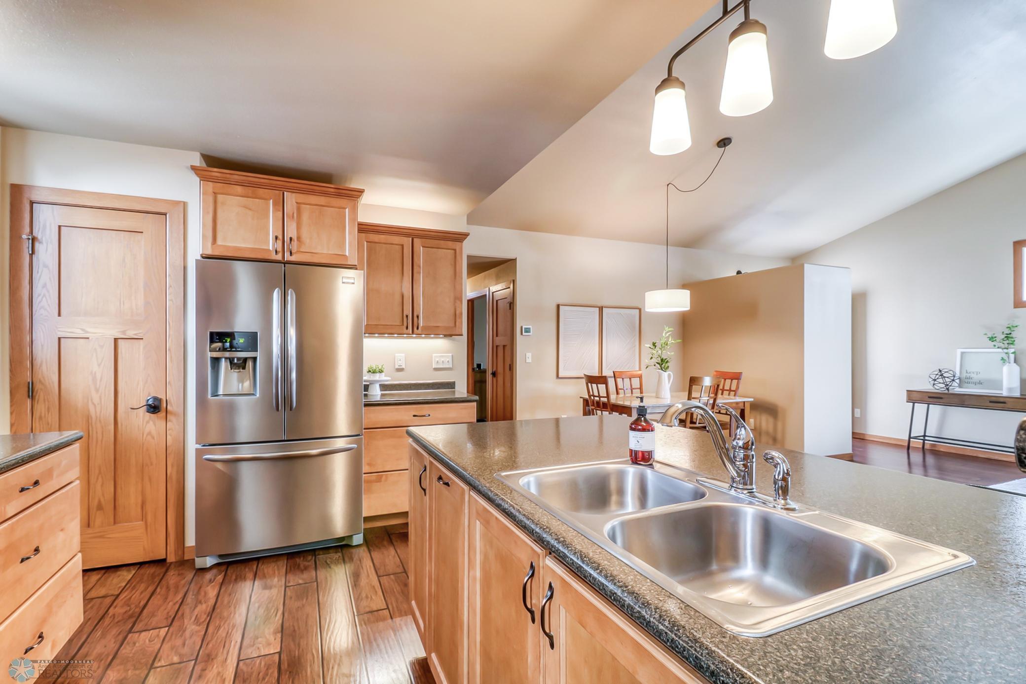 Kitchen1_5.jpg
