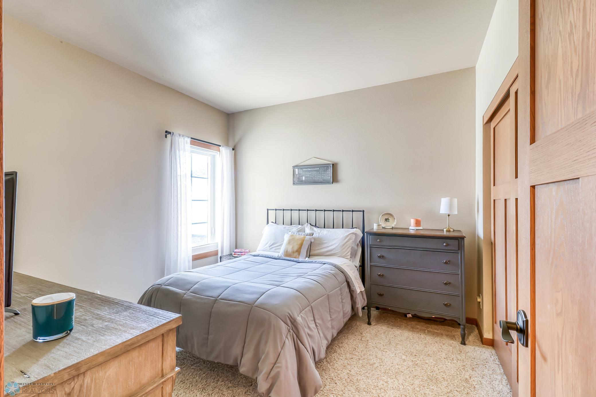 Bedroom1_0.jpg