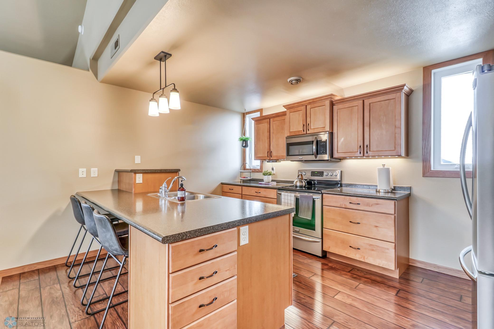 Kitchen1_2.jpg