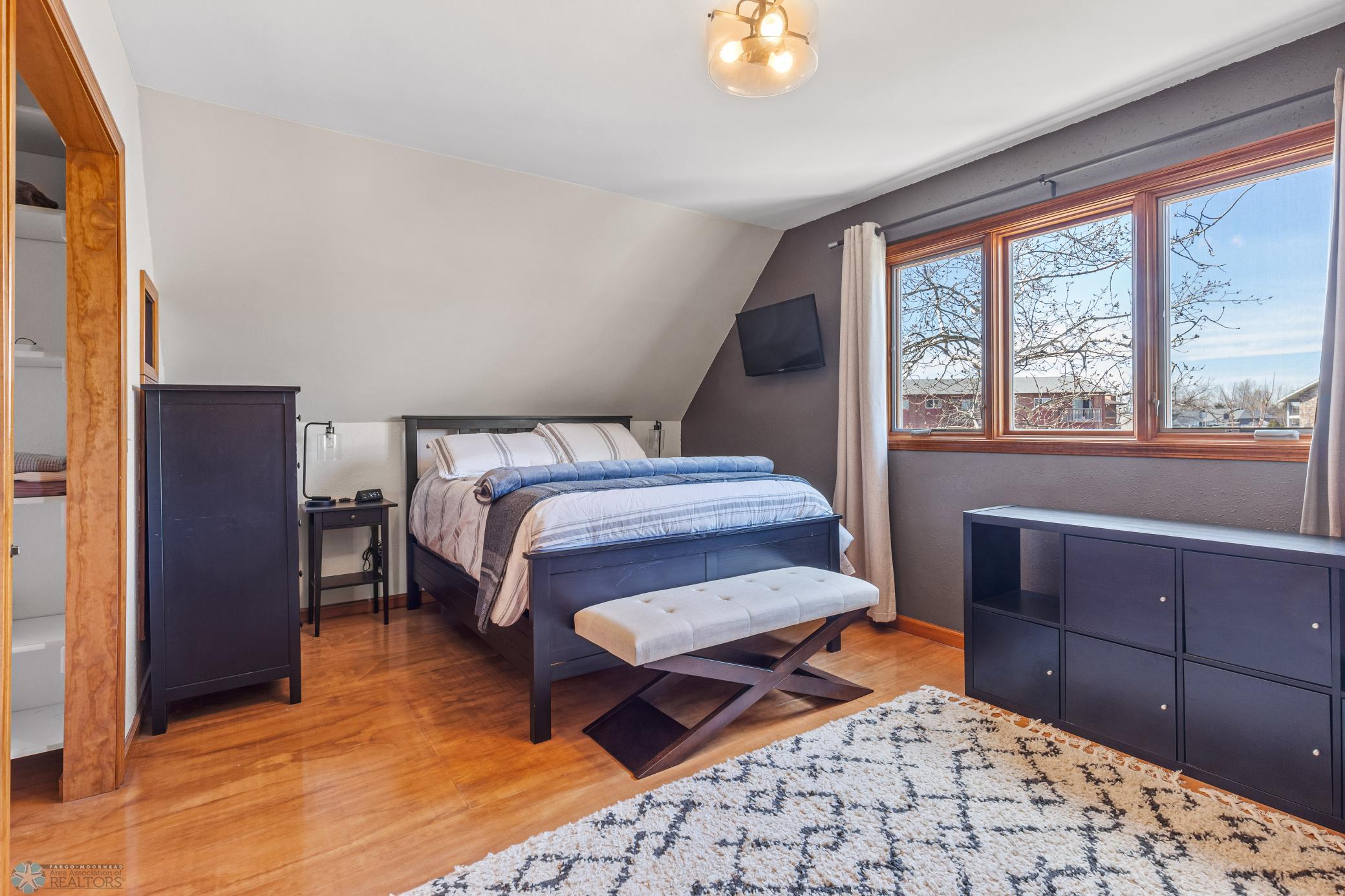 3rd bedroom (primary) - 2nd floor