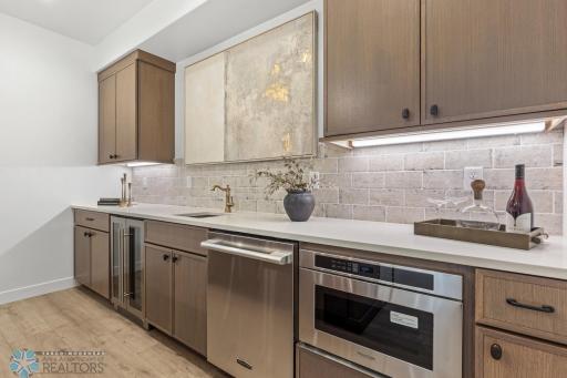 1081 Hickory Lane, West Fargo, ND 58078
