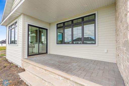 1081 Hickory Lane, West Fargo, ND 58078