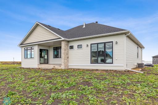 1081 Hickory Lane, West Fargo, ND 58078