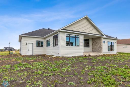 1081 Hickory Lane, West Fargo, ND 58078