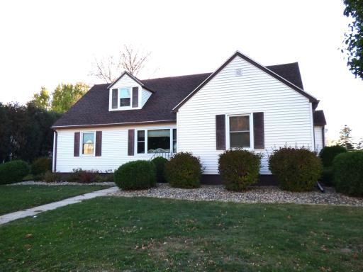 116 2nd Avenue SW, Blooming Prairie, MN 55917
