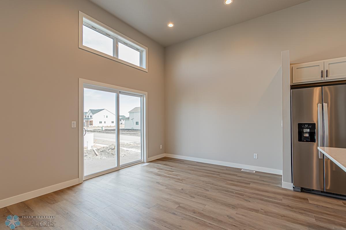 1104 Jill Dr W, West Fargo, ND 58078-06.jpg