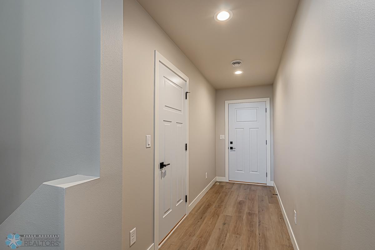 1104 Jill Dr W, West Fargo, ND 58078-03.jpg