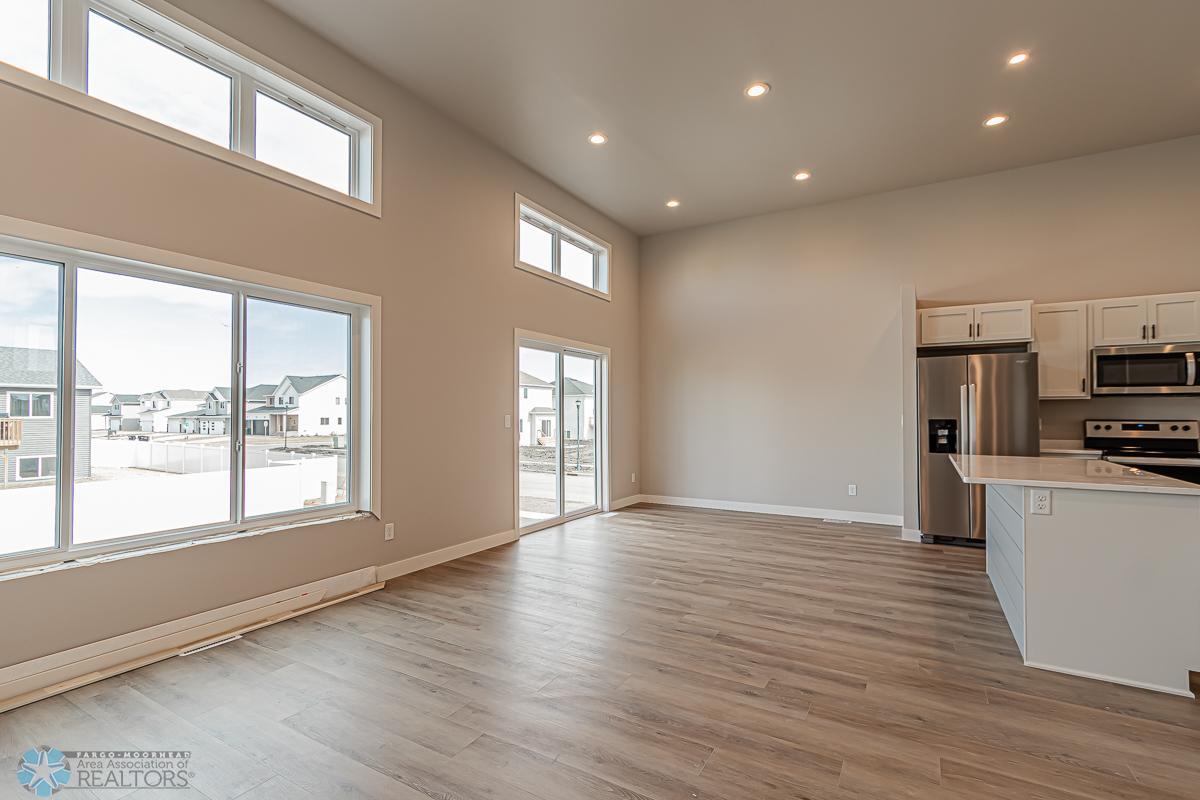 1104 Jill Dr W, West Fargo, ND 58078-04.jpg