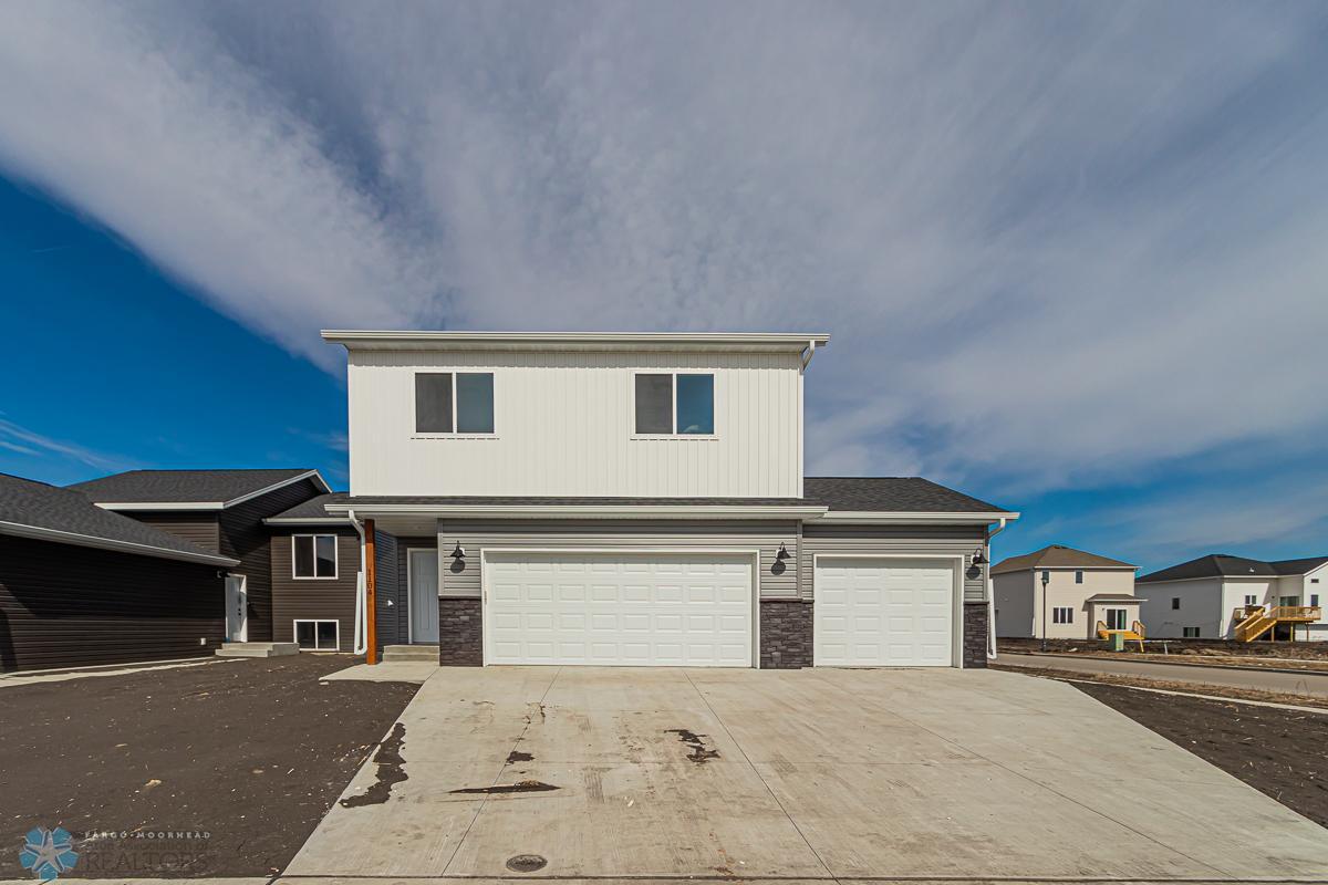 1104 Jill Dr W, West Fargo, ND 58078-01.jpg