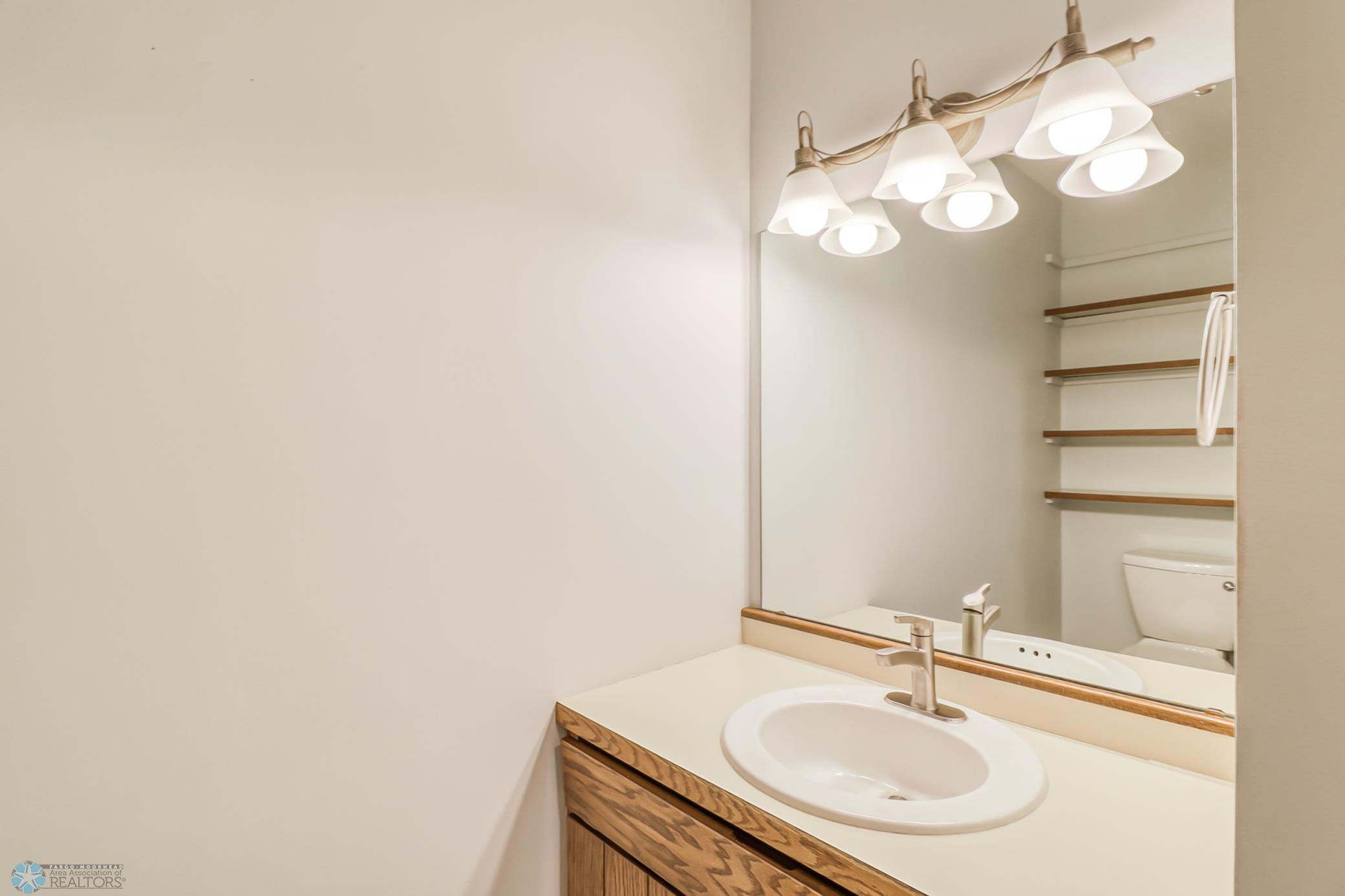 Bathroom1_1.jpg
