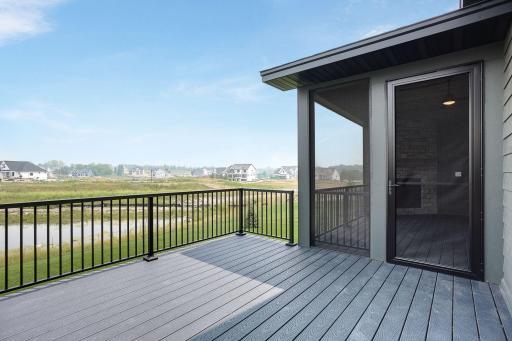 Deck_16940-46th-Ave-N