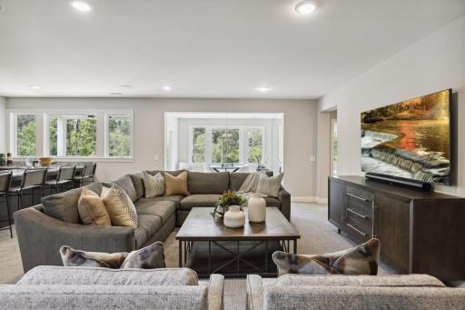 5 Pondview Trail, North Oaks, MN 55127