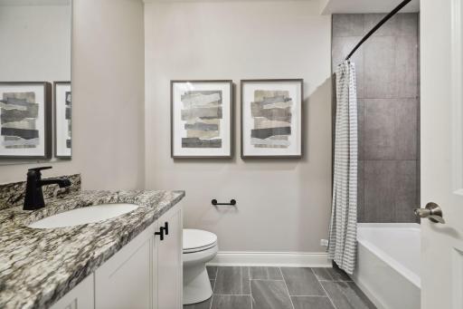 5 Pondview Trail, North Oaks, MN 55127