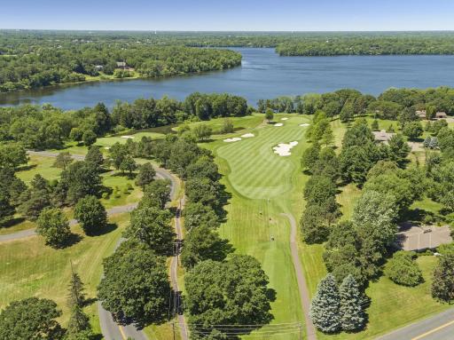 5 Pondview Trail, North Oaks, MN 55127
