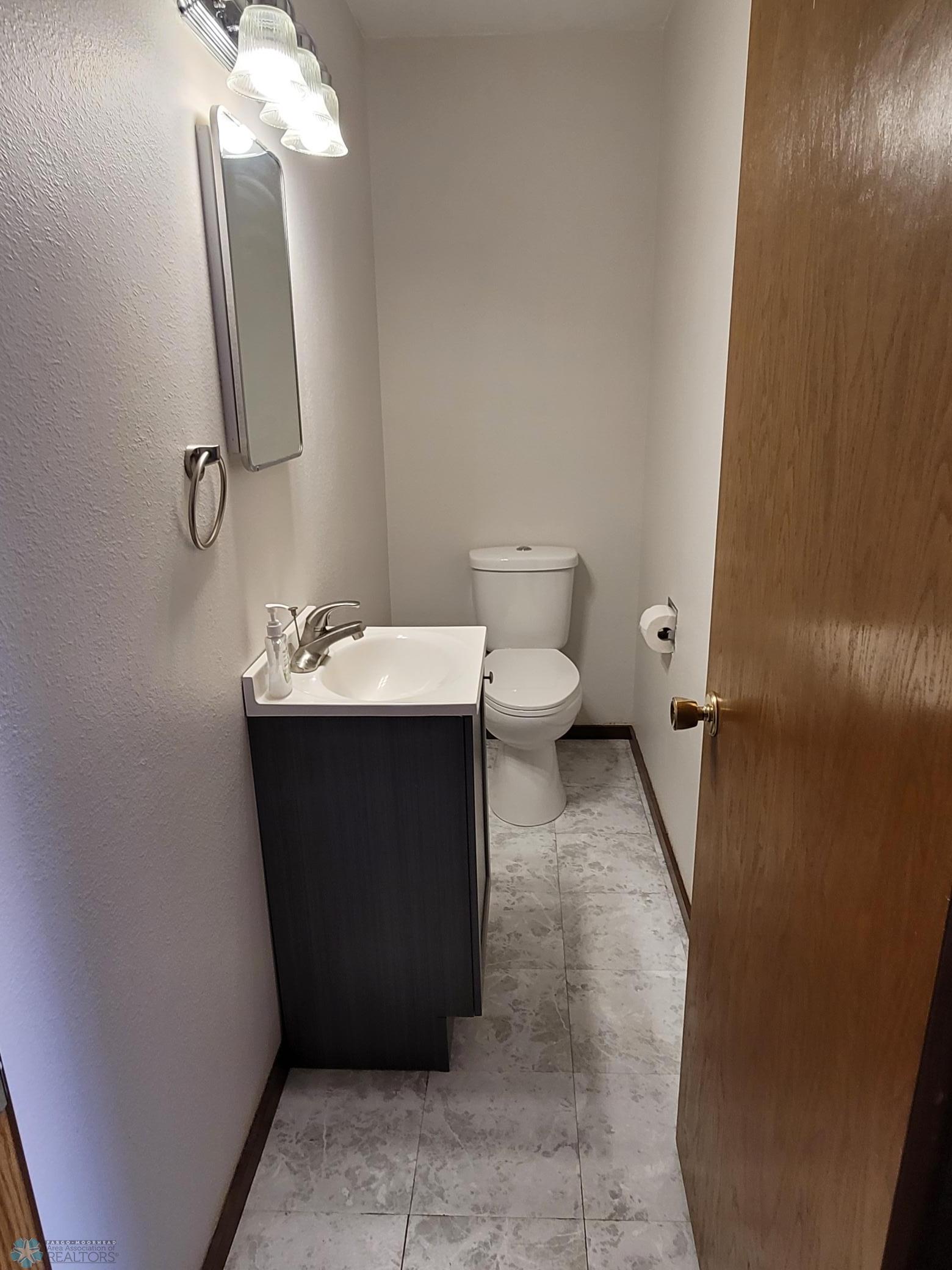 1/2 bath on main