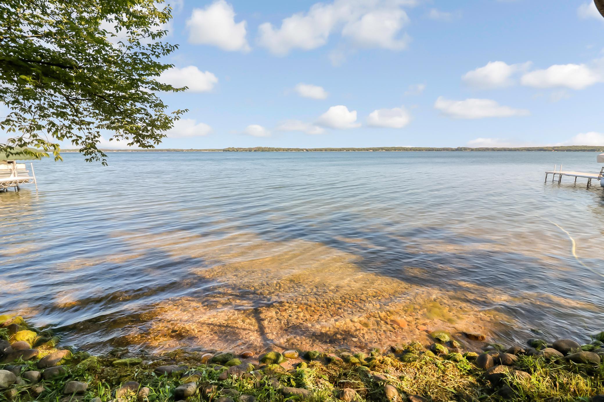 Exterior_lake1_1.jpg