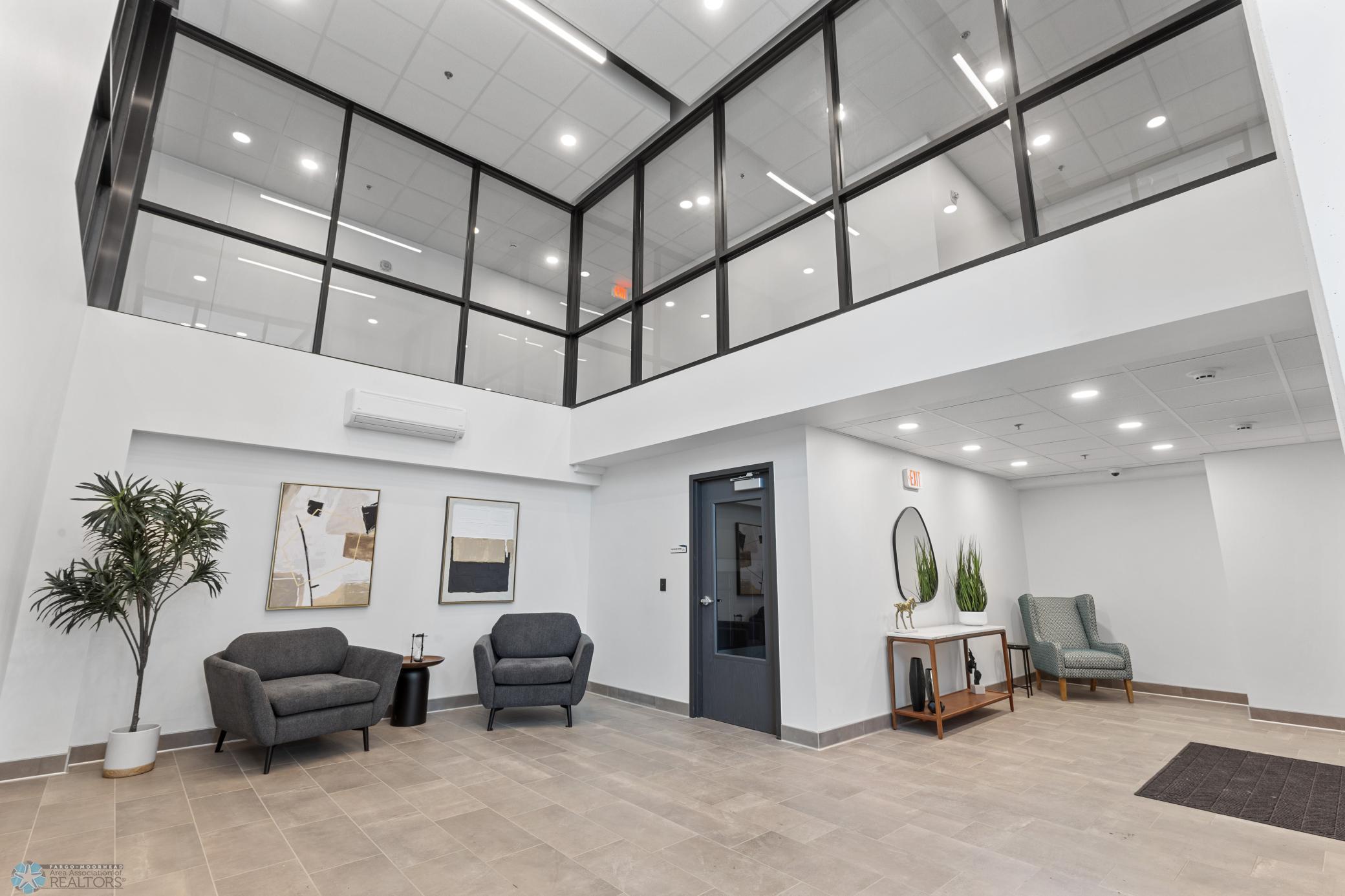 Lobby/Secure mail room