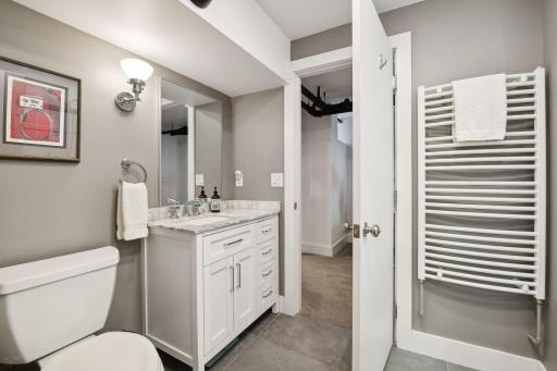 2600 Irving Avenue S, Minneapolis, MN 55408